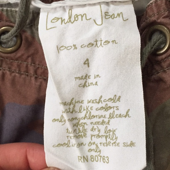 Super cute camo jeans! - Picture 2 of 2